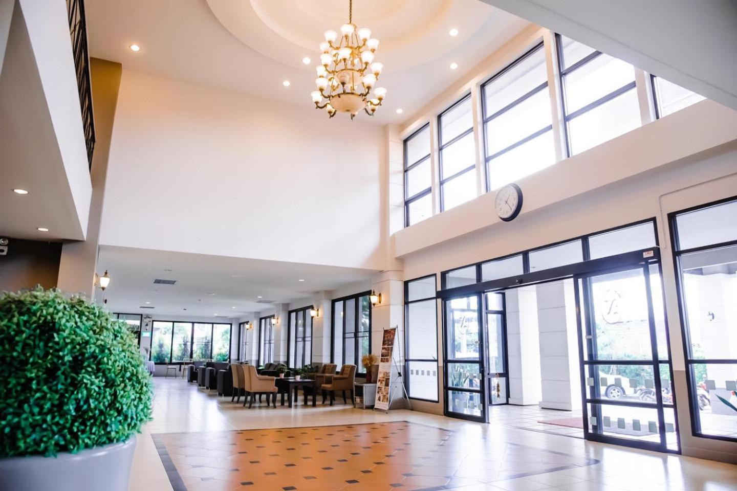 Nipa Garden Hotel Σούρατ Τανί Εξωτερικό φωτογραφία